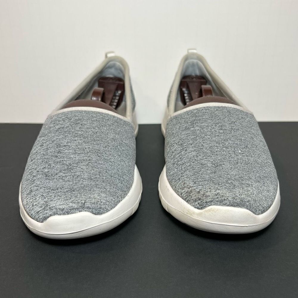 Womens SKECHERS GOwalk Joy Soft Take Gray Slip On Shoes / Size 8 - Picture 2 of 8